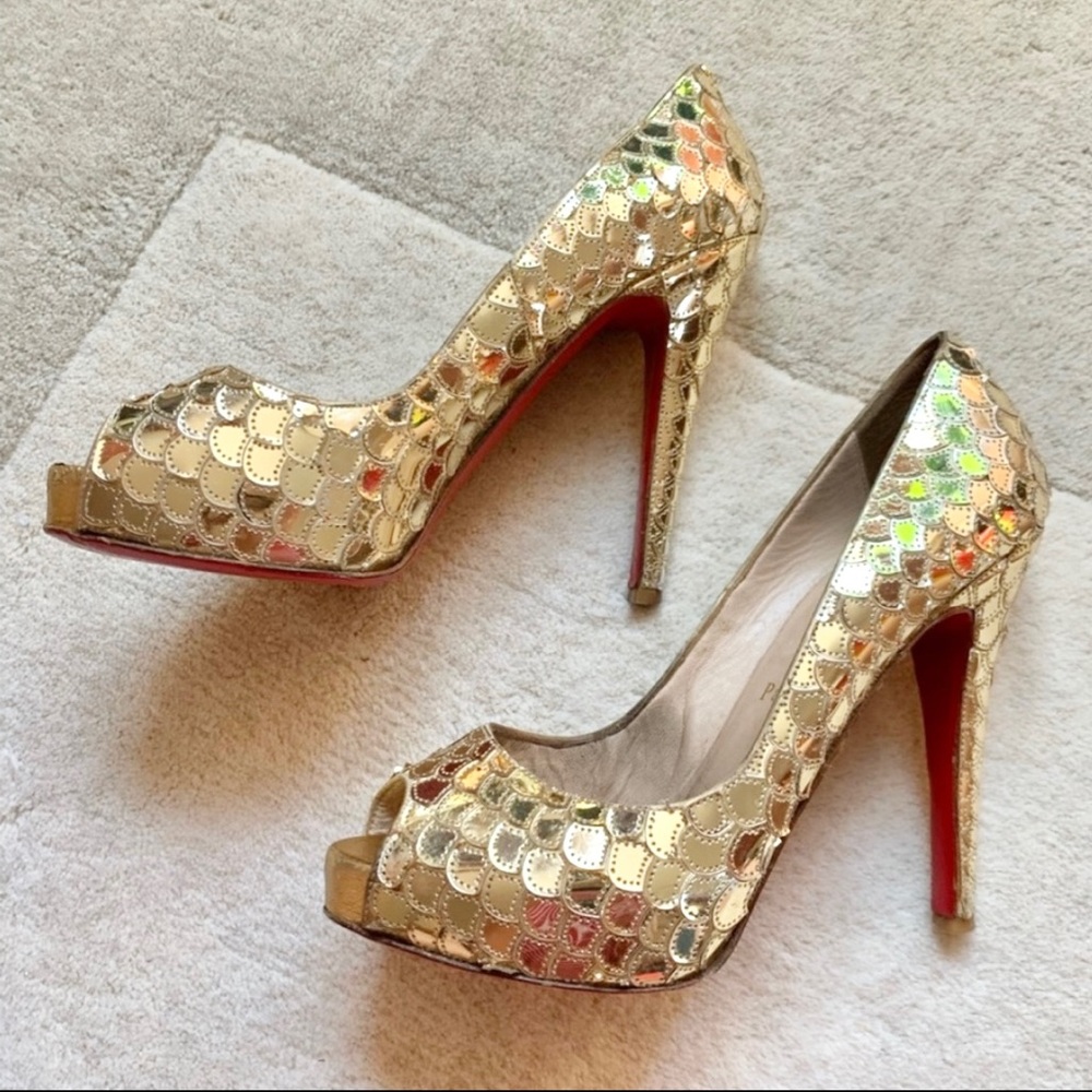 Christian Louboutin Poseidon Mirror Peep Toe Heels- Gold Mermaid Scales - Picture 5 of 14